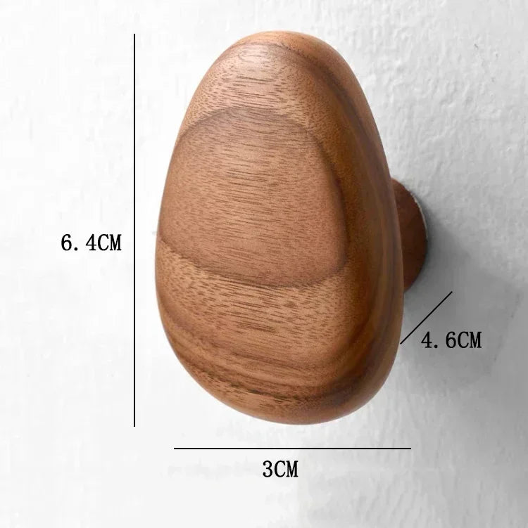 Skandinavischer Kleiderhaken aus Massivholz